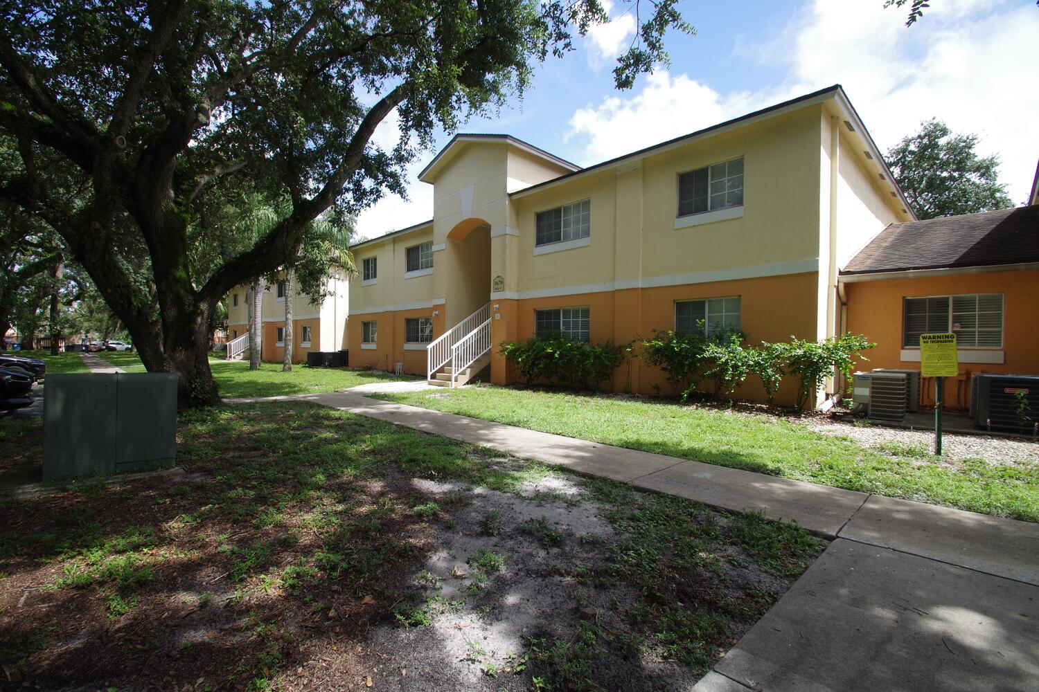 3680 N 56th Ave #811